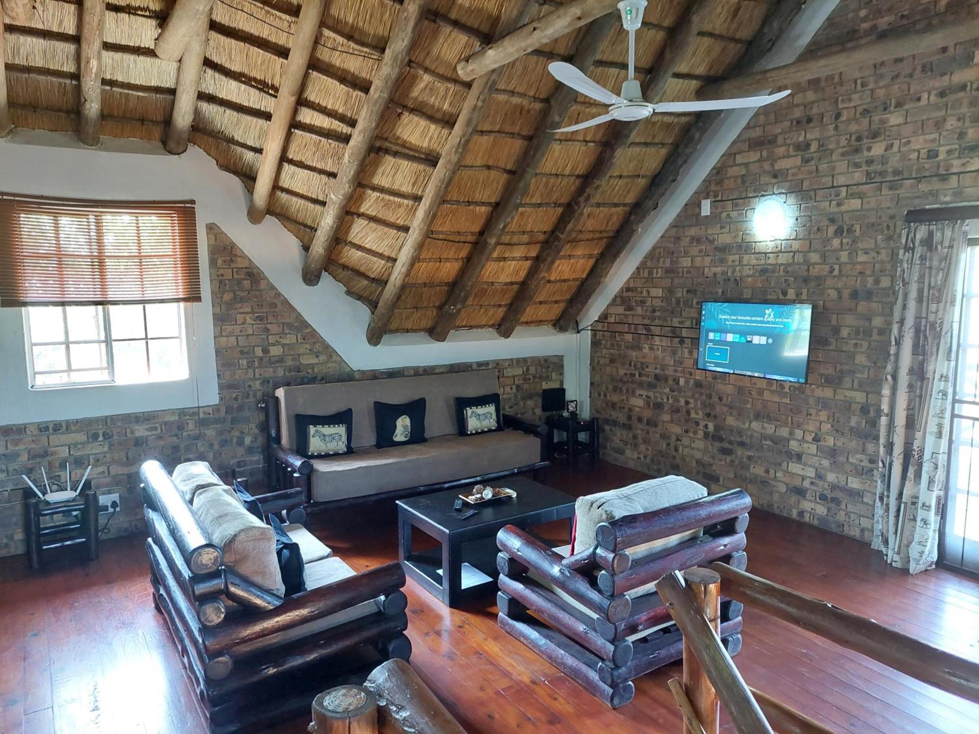 Giraffe Plains Villa Marloth Park Eksteriør billede