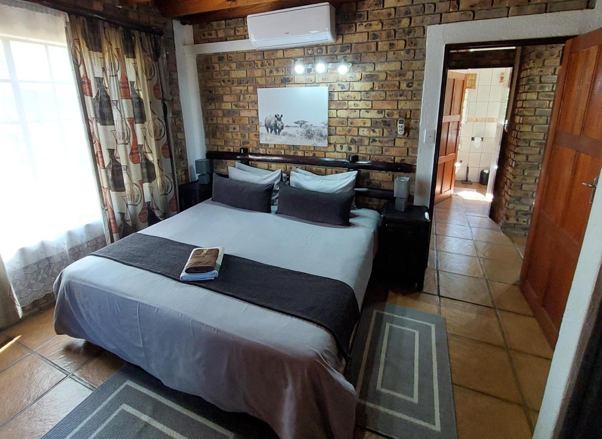 Giraffe Plains Villa Marloth Park Eksteriør billede